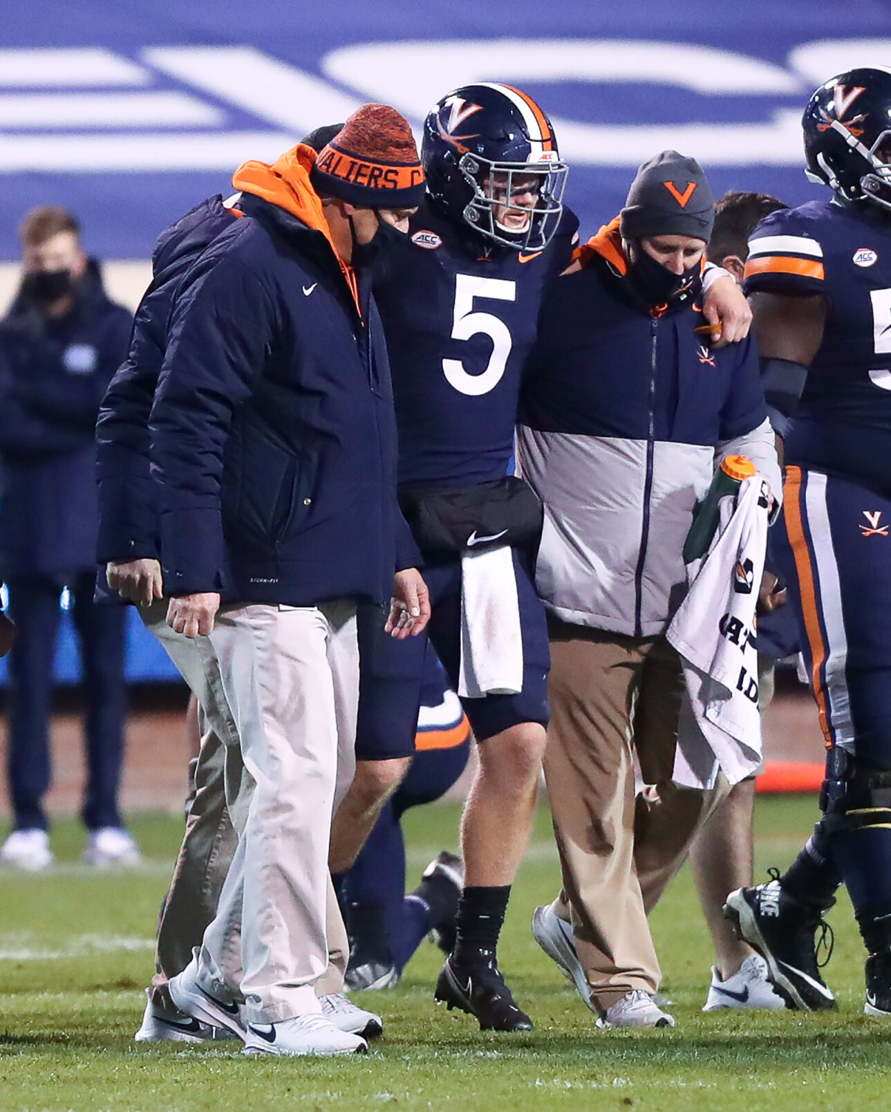 103120-cdp-sports-uva-unc567.JPG